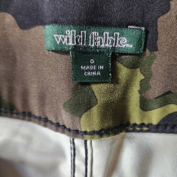 Wild Fable Camo Cargo Hi Rise Pants Sz 0 - Picture 4 of 7